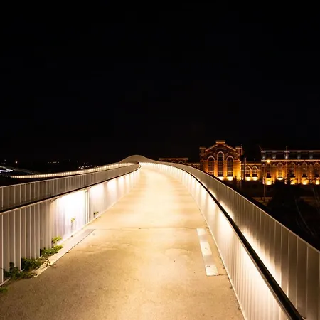Ambassador River Shower Lisbon