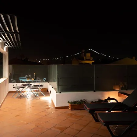 Ambassador River Shower